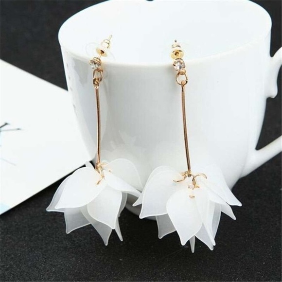 *LAST ONE!* Lotus Flower Drop Earrings (White) - Picture 2 of 6